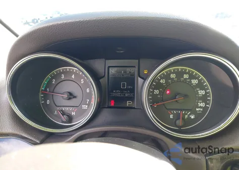 2013 Jeep Grand Cherokee Laredo z USA, uszkodzony, nr VIN 1C4RJFAG0DC581233